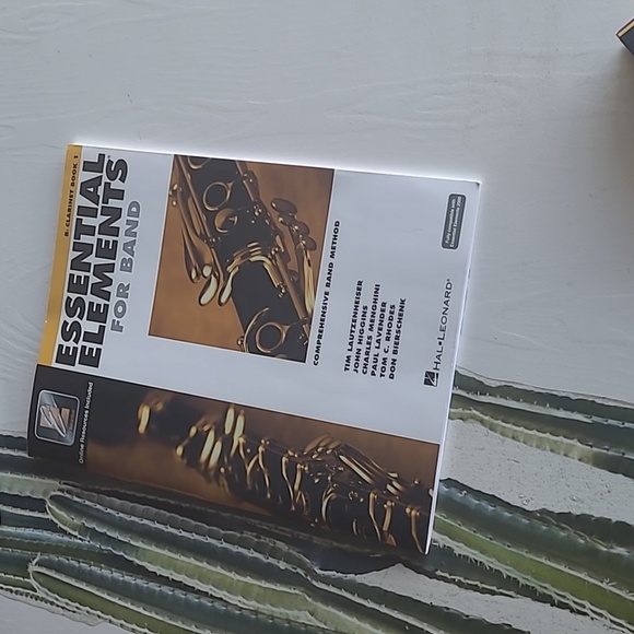 Vandoren  Bb Clarinet Traditional Reeds Strength 3 (5 Pack) - Picture 4 of 11